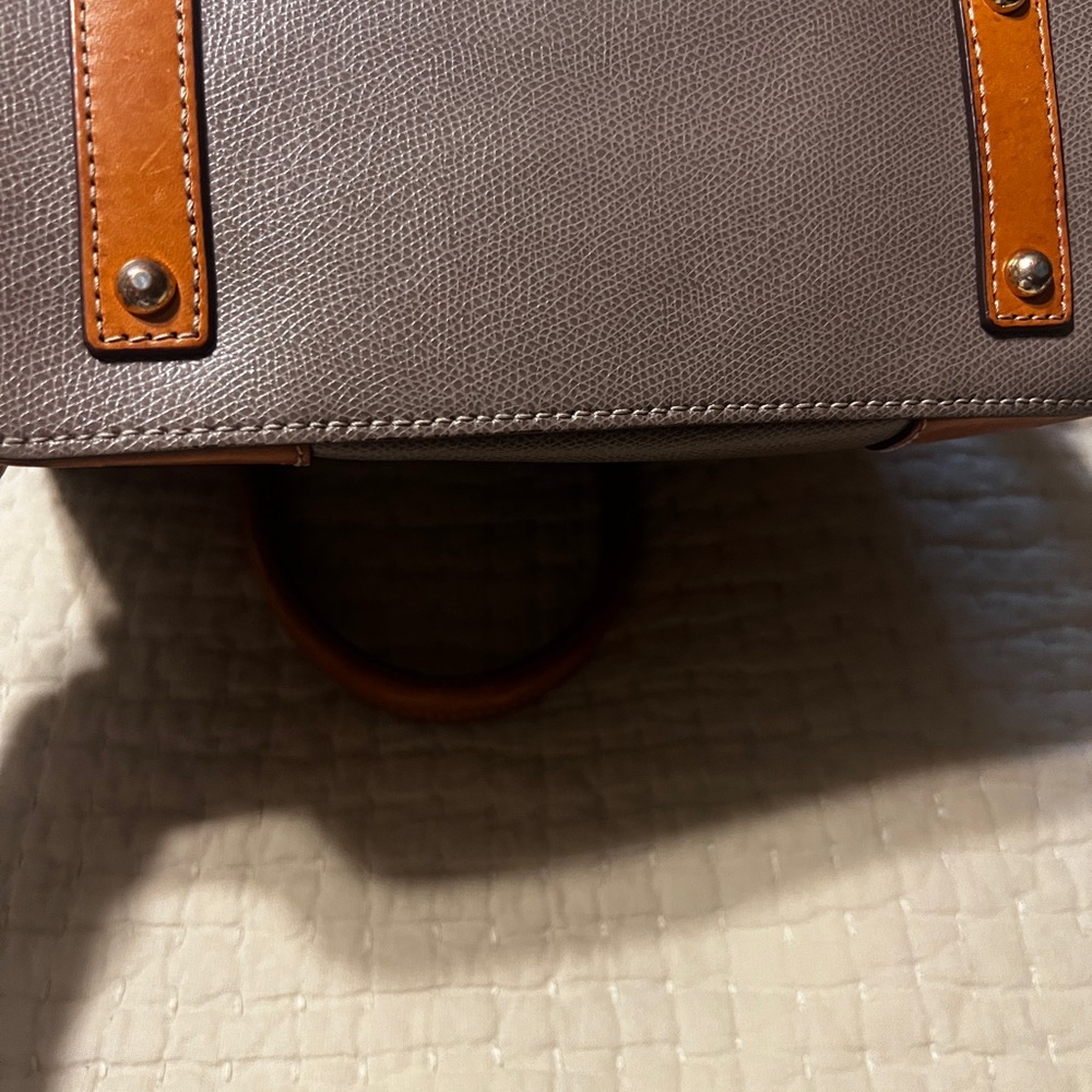 EUC Dooney & Bourke handbag - Picture 6 of 10